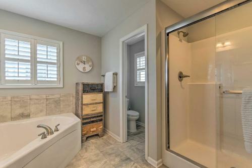 Surf City Escape With 6 Decks Steps From Beach