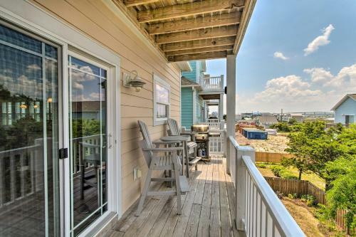 Surf City Escape With 6 Decks Steps From Beach