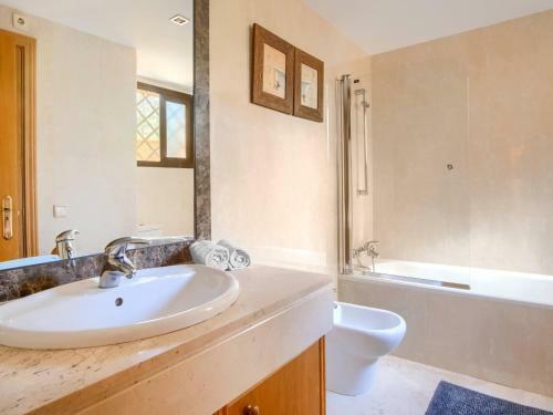 Apartamento 5 Costa Lita, 4 Bedrooms, Terraces, Pool