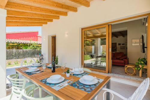 Villa With Pool Near The Beach, Mar Clara