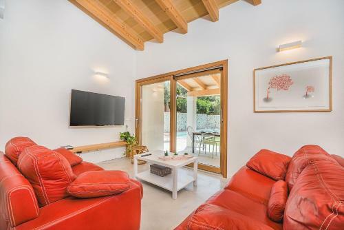 Villa With Pool Near The Beach, Mar Clara