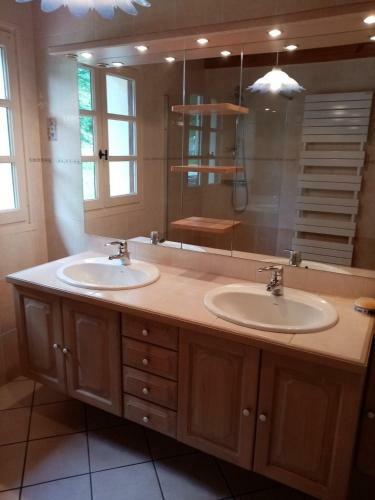 Charmant G�te Au Bord Du Lac