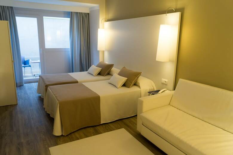 Canyelles Playa Hotel