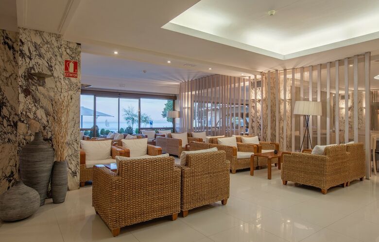 Canyelles Playa Hotel