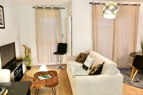 Apartamento T2/hyper Centre La Teste/5 Mins Port Et March�!