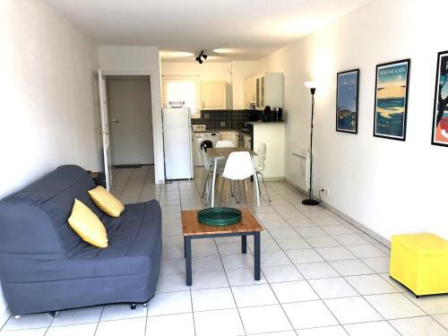 Apartamento 2 Pi�ces Lumineux Avec Parking C?ur De Ville