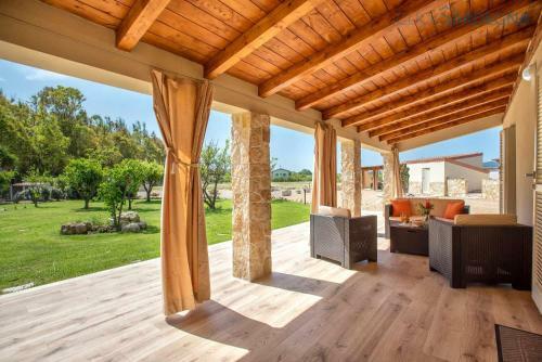 Residenza Antoniana Villa Libeccio Per 9 Persone A Ridosso Della Spiaggia