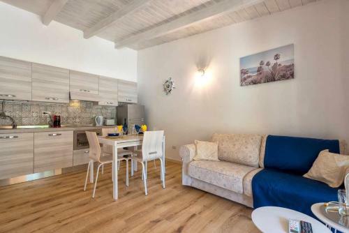 Residenza Antoniana Villa Scirocco Per 4 Persone A Ridosso Della Spiaggia