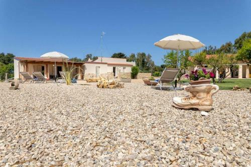 Residenza Antoniana Villa Scirocco Per 4 Persone A Ridosso Della Spiaggia