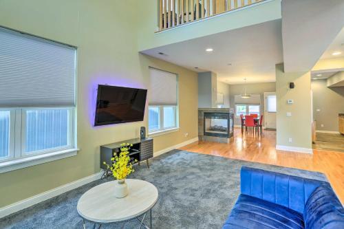 Central Cleveland Gem With Direct Skyline View!