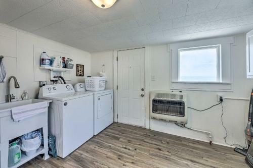 Pet-friendly Greenville Home With Private Yard