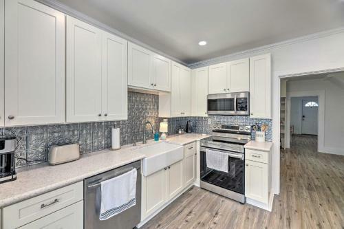 Pet-friendly Greenville Home With Private Yard