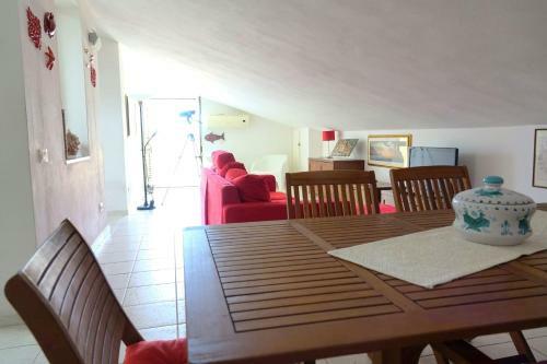 Apartamento Mansarda Con Terrazza Vista Mare
