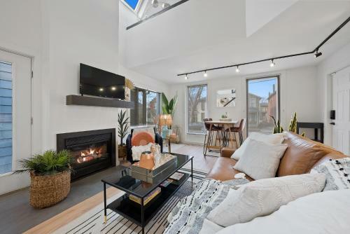 Apartamento A True Design Delight Steps From High Street In The Short North