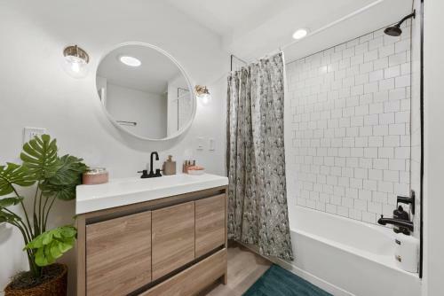 Apartamento A True Design Delight Steps From High Street In The Short North