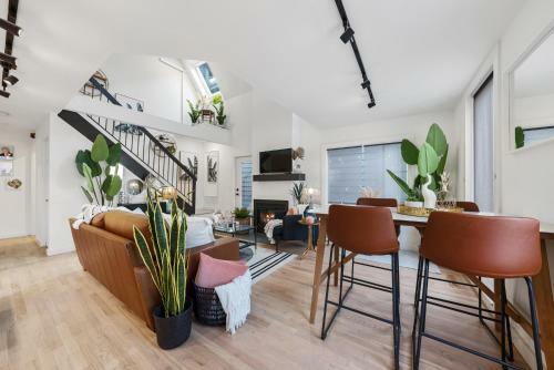 Apartamento A True Design Delight Steps From High Street In The Short North
