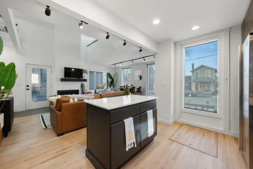 Apartamento A True Design Delight Steps From High Street In The Short North