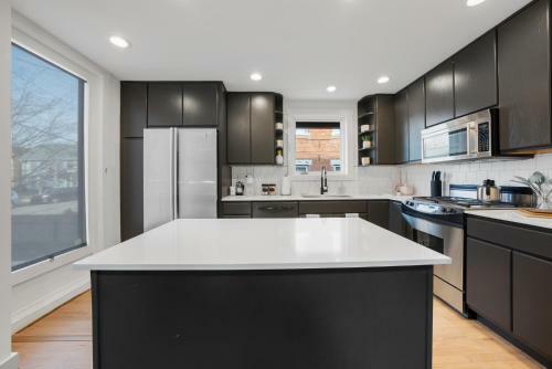 Apartamento A True Design Delight Steps From High Street In The Short North