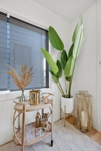 Apartamento A True Design Delight Steps From High Street In The Short North