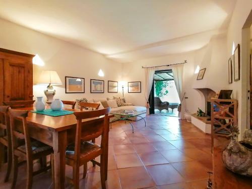 Alba Ruja Apartment