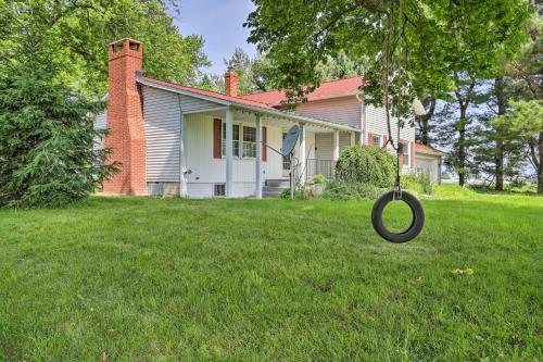 Charming Milan Home About 10 Mi To Sandusky!
