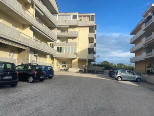 Dolce Alba: 2 Br Apartment 8min Walk From The Beach