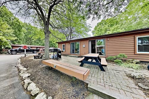 Put In Bay Island Club Unit 17