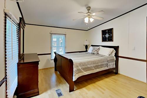 Put In Bay Island Club Unit 17