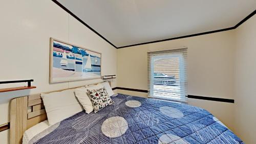 Put In Bay Island Club Unit 17