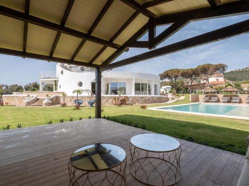 Charming Villa By The Sea With Private Pool, Personal Chef And Service Staff