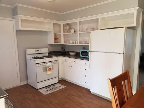 *new*entire Home In Rose District*dine*shop*fun