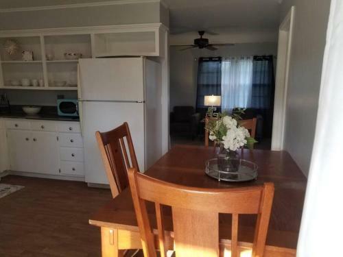 *new*entire Home In Rose District*dine*shop*fun