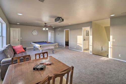 Spacious Broken Arrow Retreat Yard And Grill!