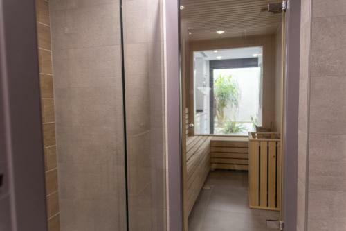 Gorgeous Newly Built Villa With 5 Bedrooms Pool