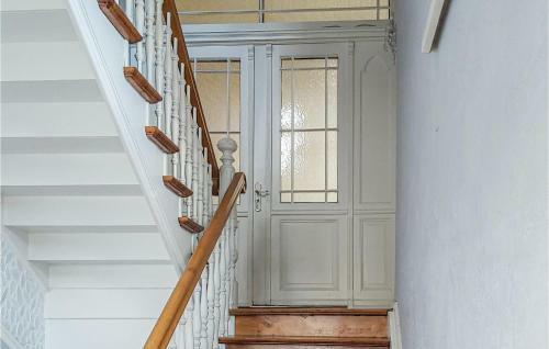 Awesome Apartment In Sondershausen W/ 2 Bedrooms