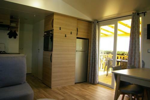 Mobile Home Ouireves 164 Facing The Mediterranean