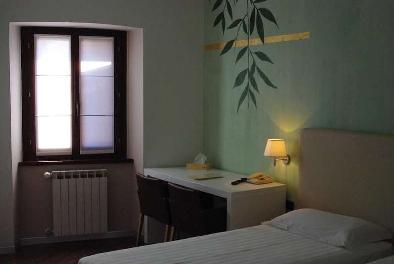Dependance Center Hotel