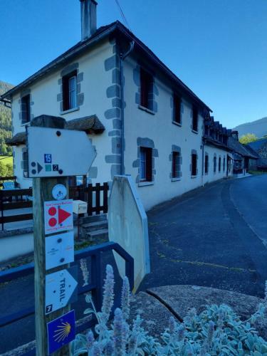 Hostal Au Coeur Du Volcantal