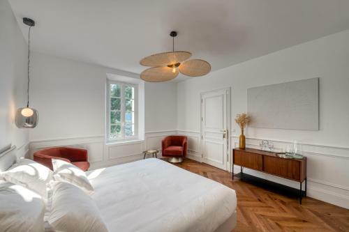 Hostal L'iris De Suse