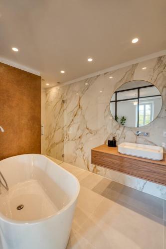 Hostal L'iris De Suse