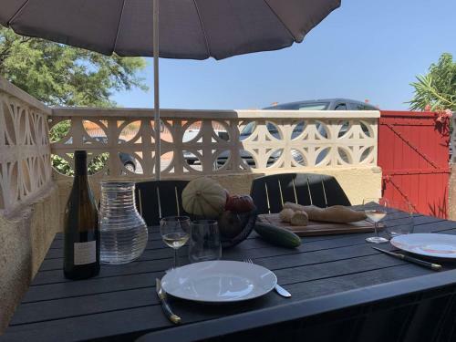 Villa Le Barcar�s, 2 Pi�ces, 4 Personnes - Fr-1-81-570