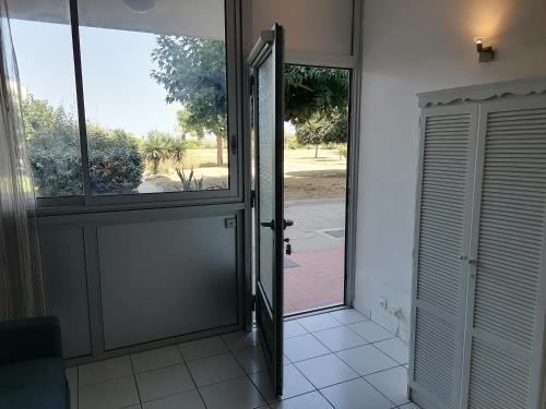 Apartamento Ground Floor Studio With Acces To Beach And Pool