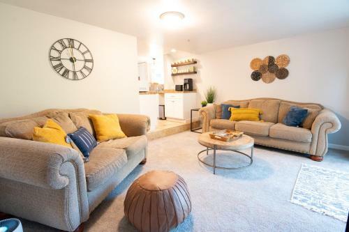 Newly Updated Cute Bungalow Eugene Home