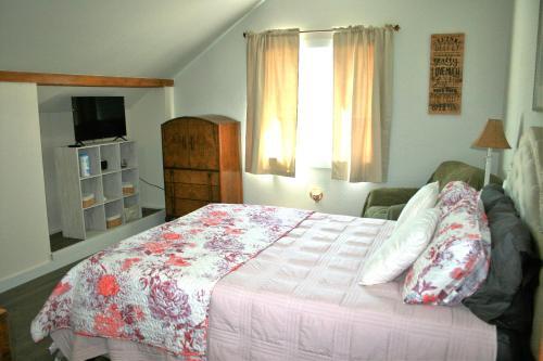 Idlewild Manor B&B