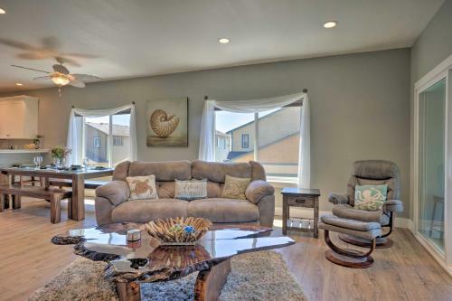 Pet-friendly Gold Beach Townhome Ocean Views