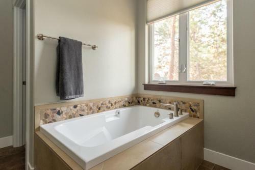 River View Retreat