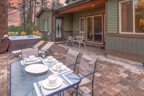 Pine Post Lodge