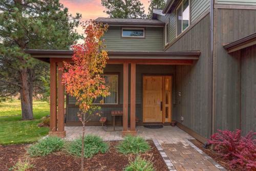Pine Post Lodge