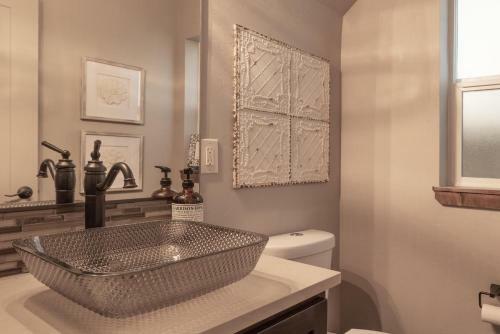 Angora Ct