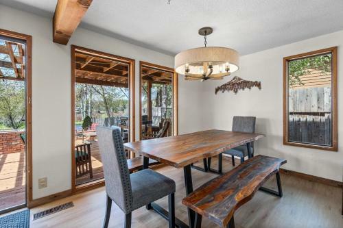 Otter River Lodge
